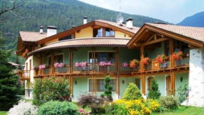  Residence Il Giardino  Мале